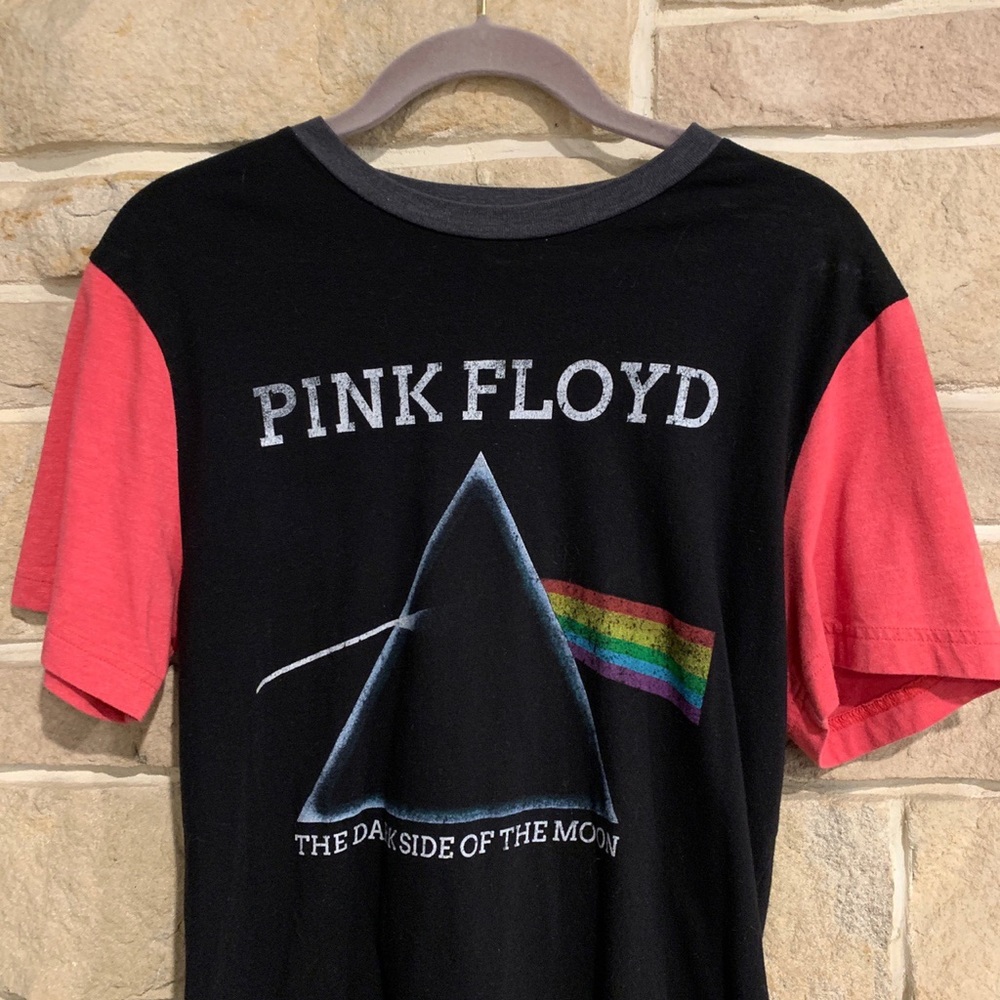 pink floyd band tee